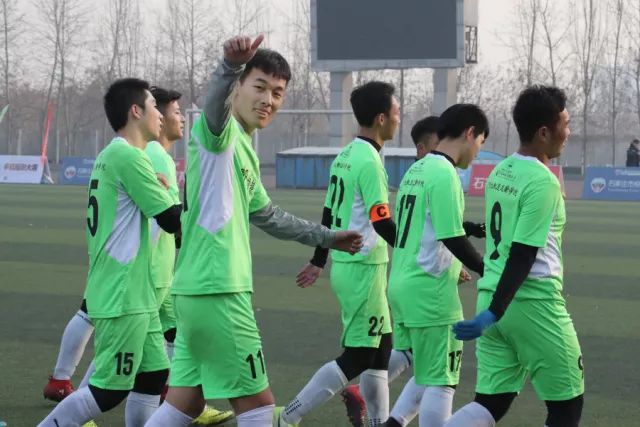 国际足联主席的脸 又被特朗普打了