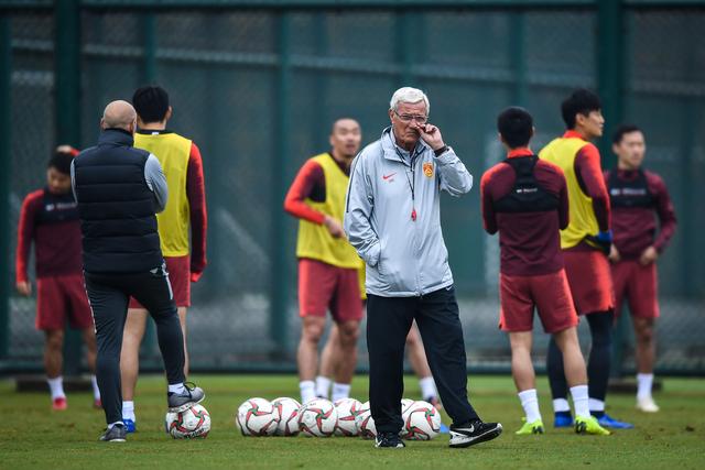 朱芳雨：想问问王哲林的情况 他把我微信删了