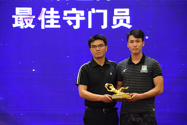 浙江6人上双击败首钢 萨姆纳33+13四川胜宁波